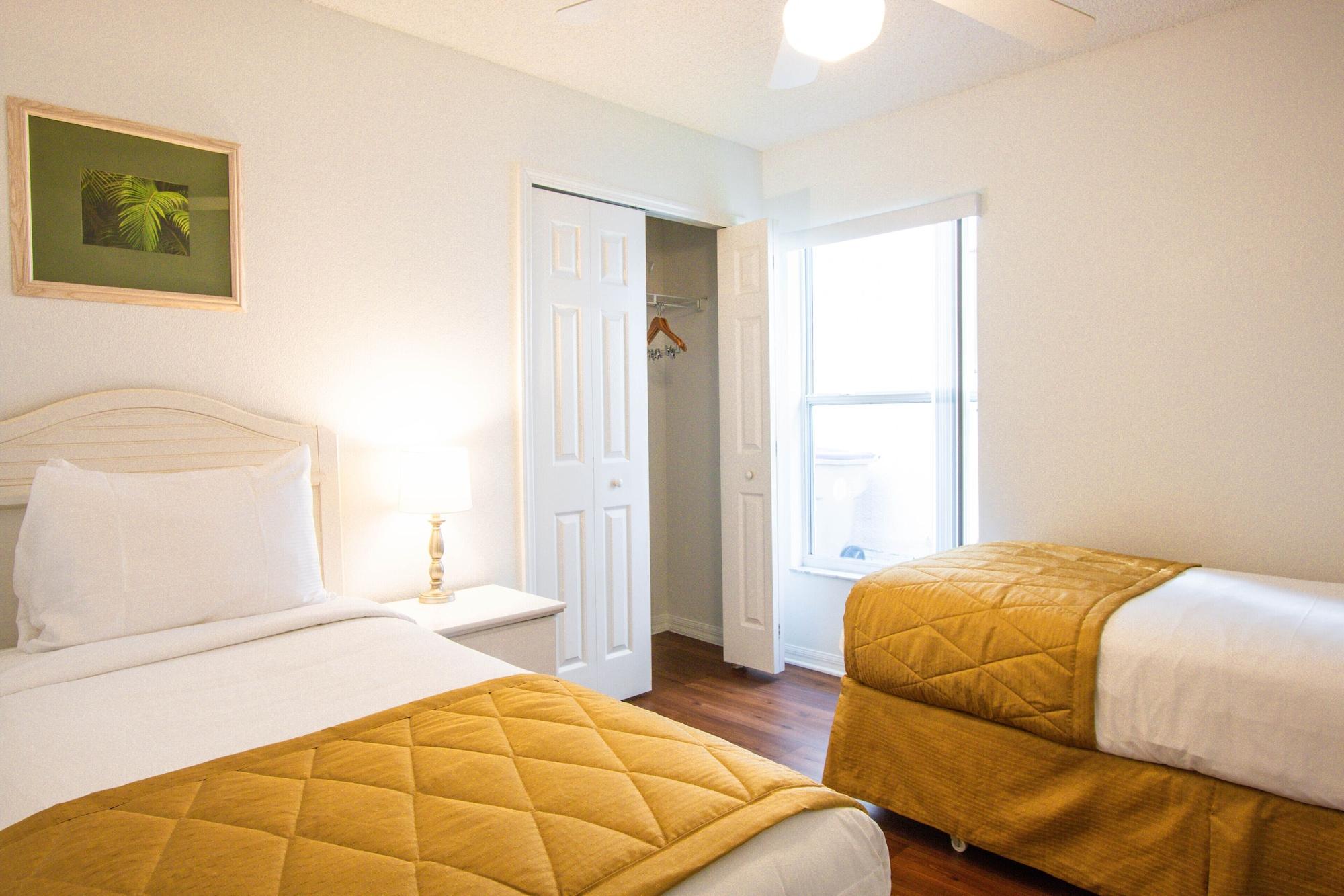 קיסימי Berkley Lake Townhomes מראה חיצוני תמונה